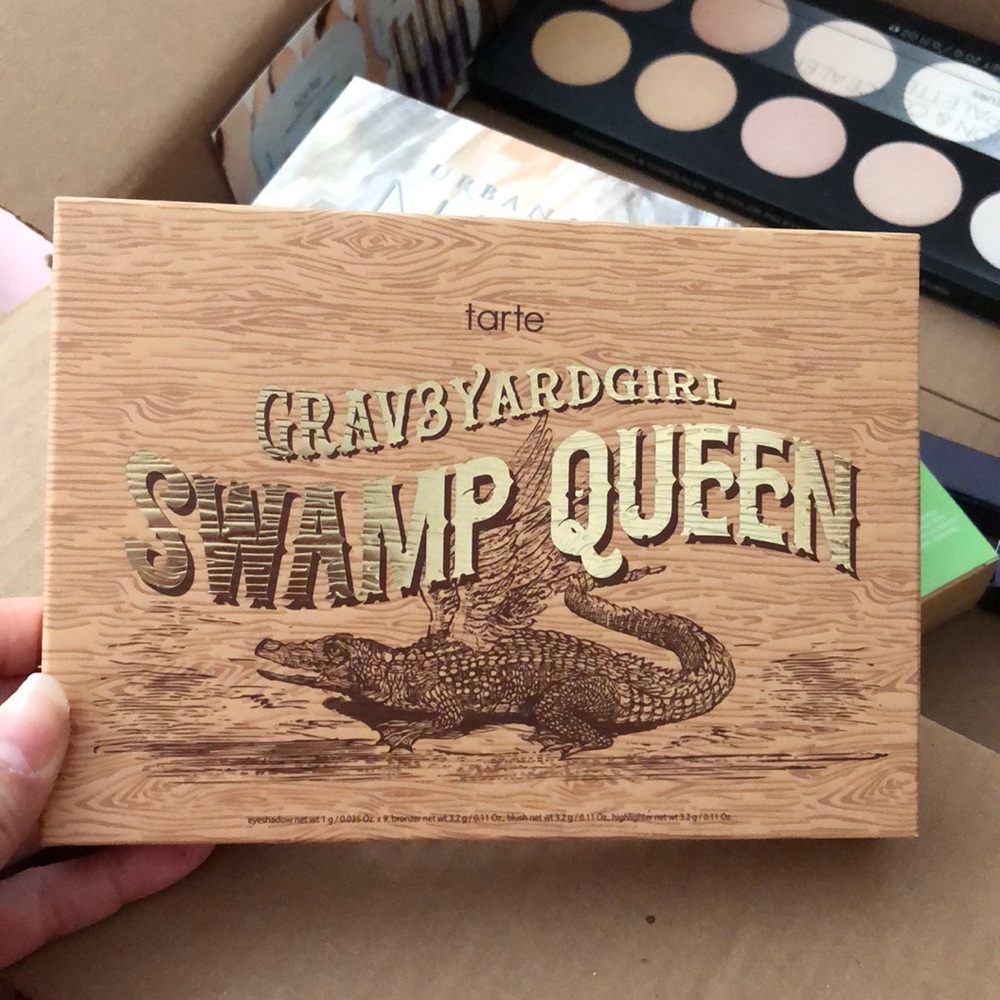 Tarte/ grave3 yard girl swamp queen
